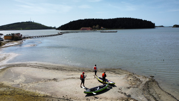 KAYAKING AT NARTA LAGOON