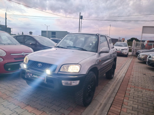 TOYOTA RAV 4