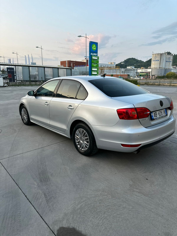 VW-Jetta-Manual Car 1.2 Petrol