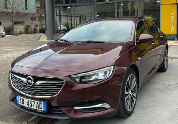 Opel Insignia AB437AD