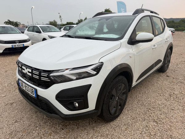 Dacia Sandero Stepway AB810UB