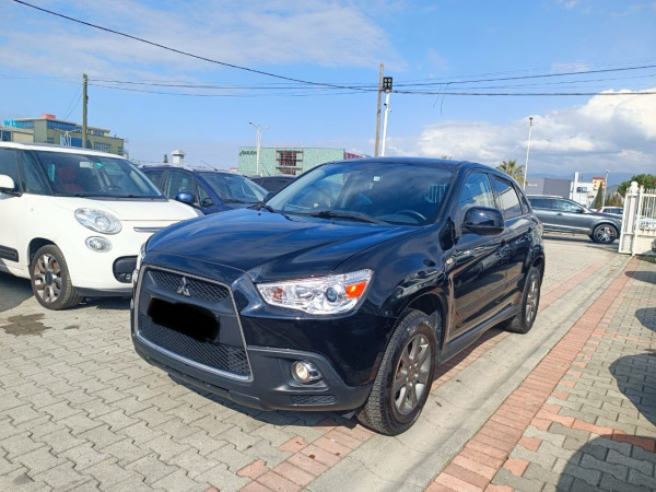 Mitsubishi ASX Black