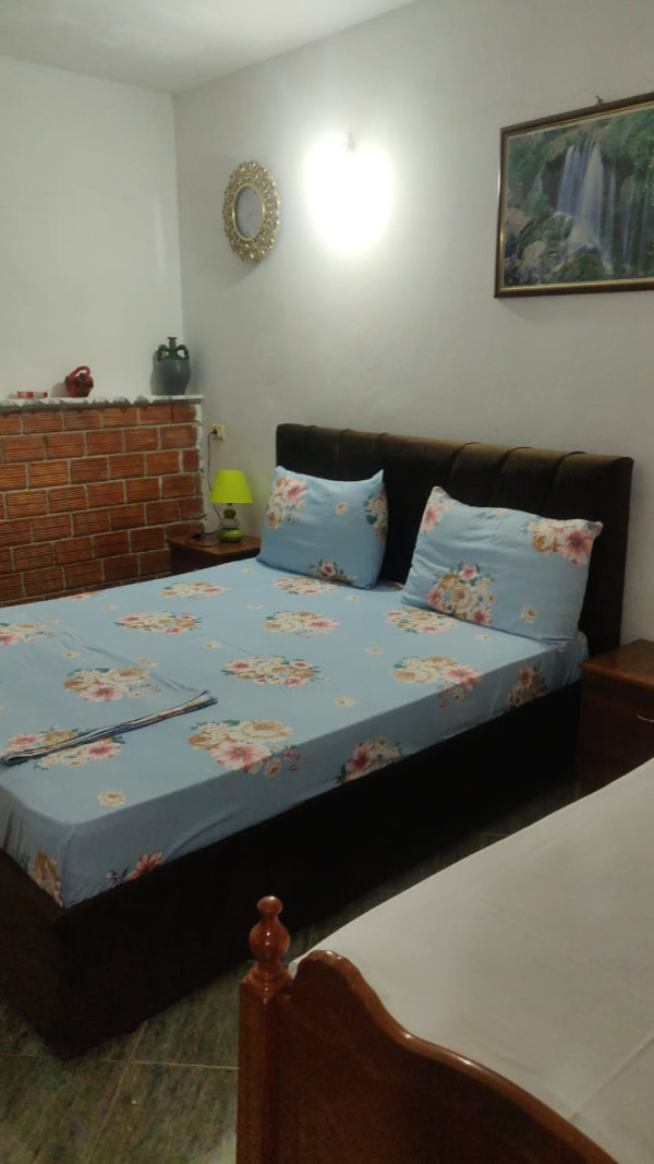 Simple Cozy Home Saranda